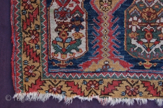 Antique tribal Afshar bagface 87 x 62 cm (2ft 11" x 2ft 1") last quarter 19th century. All natural dyes, colours: red, dark blue, sky blue, emerald green, yellow, white, brown, dark  ...