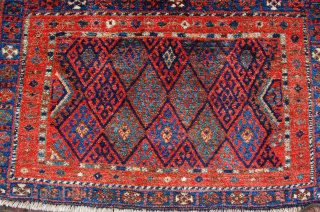 meaty 1920's-30's Sanjabi Jaff chuval, 106 x 89 cm (3ft 6" x 3 ft) , all natural dyes, superb condition             