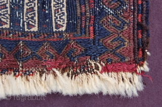 very fine Baluch Chanteh smallbag 32 x 24 cm (1ft 1" x 10") 19th century float wefted field with soumac surrounds all natural dyes colours blue, white, purplish brown, dark brown, red.  ...