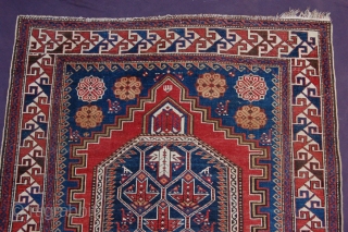 Superb Antique Shirvan 182 x 130 cm (6ft 1" x 4ft 4") late 19th/ early 20th century all natural dyes colours: blue, red, white, brown, green, ocre  condition: very good, evenly  ...