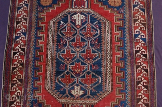 Superb Antique Shirvan 182 x 130 cm (6ft 1" x 4ft 4") late 19th/ early 20th century all natural dyes colours: blue, red, white, brown, green, ocre  condition: very good, evenly  ...