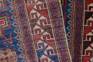 Superb Antique Shirvan 182 x 130 cm (6ft 1" x 4ft 4") late 19th/ early 20th century all natural dyes colours: blue, red, white, brown, green, ocre  condition: very good, evenly  ...