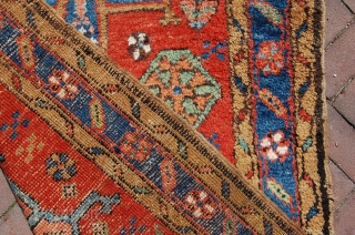 antique Heriz runner 262 x 76 cm (8ft 9"x 2 ft 6") 1st quarter 20th century, good condition, all natural dyestuffs.
more info please ask.         