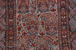 Antique Khamseh small rug 104 x 76 cm (3ft 5" x 2ft 6") last quarter 19th century. All natural dyestuffs, handspun yarns, good condition, evenly low pile      