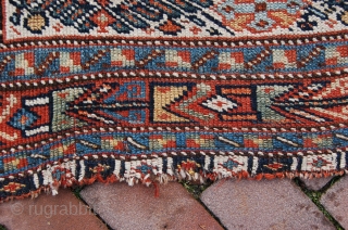 Antique Khamseh small rug 104 x 76 cm (3ft 5" x 2ft 6") last quarter 19th century. All natural dyestuffs, handspun yarns, good condition, evenly low pile      