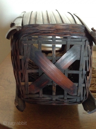 Japanese Bamboo Basket, probably early 20th century. Comes with bamboo insert for Ikebana (flower arrangements).
Perfect condition.  19 inches high.
Shipping not included in the price.
        