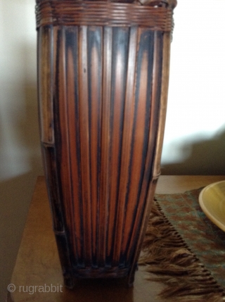 Japanese Bamboo Basket, probably early 20th century. Comes with bamboo insert for Ikebana (flower arrangements).
Perfect condition.  19 inches high.
Shipping not included in the price.
        