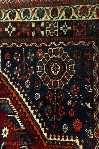 Kashkouli sub tribe of the Qashqai nomads.
222 x 150 Cm. 7.4 ft. x 5 ft. 
Wool on wool. 
1940.              
