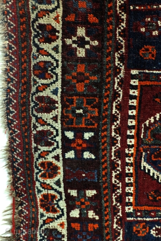 Kashkouli sub tribe of the Qashqai nomads.
222 x 150 Cm. 7.4 ft. x 5 ft. 
Wool on wool. 
1940.              