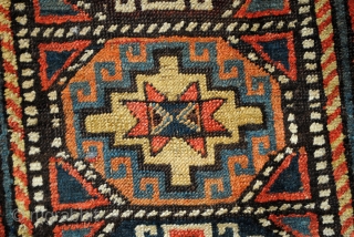 Antique Gendje or Moghan, Caucasus. 420 x 110 Cm. 14 ft.x 3.6 ft.
Collectable rug, around 1850. Memling guls. 

In fair condition. Wear acording to age. 
Some loose wires on the side. 
I  ...