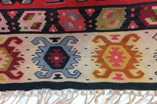Sarkoy Kilim, Bulgaria. 19th.-earley 20th century. 
210 x 140 Cm. 7ft. x 4.6 ft. 
In good condition, only one small hole. 

           