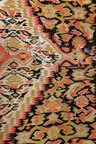 Fine kilim Senneh, Sanandaj, 1880, 120 x 200 cm. 4 ft. x 6.6 ft. 
Some wear in the top border. 

Rob Schipper, www.tablesXL.com          