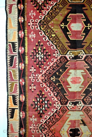 Dowry kilim, Hotamis, Konya region. Antique. 
Both families from bride and groom made their part. 
260 x 173 Cm              