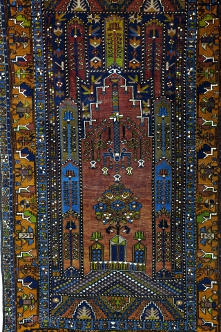 Yahyahli, prayer rug, Anatolia, early 20th century. 
Great colors! Nice abrash. Wool on wool, warp white wool. 
230 x 128 cm. 7.6 ft. x 4.2 ft. 

      