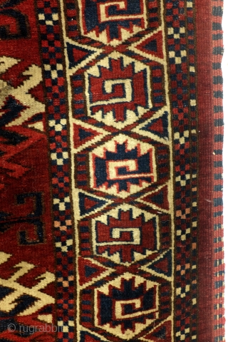 Antique Turkoman Ersari Yomout rug. 1880 - 1890.
250 x 170 cm. 8.3 ft. x 5.6 ft. 
In great condition. Only one thin spot, see last but one photo. 
Heading intact, great pile,  ...