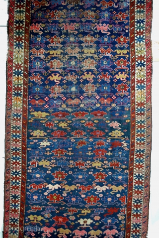 Kazak, Kaukasus, Kuba area, Chi-Chi, early 20th century. 
Some old repairs. crispy. 
Original sides. 
253 x 115 Cm. 8.4 feet x 3.7 feet. 
Scorpions on a blue field.     