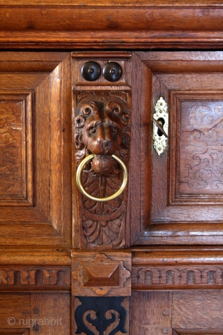 Fine Dutch 17th century Zeeuwse 'Kast', 4 doors cabinet from the south Dutch provence Zeeland ( Sealand) 
Beautiful and original blond oak wit ebony. 
Intarsia technique. see details. Two pars, In an  ...