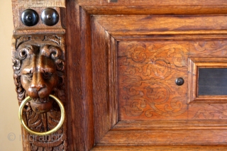 Fine Dutch 17th century Zeeuwse 'Kast', 4 doors cabinet from the south Dutch provence Zeeland ( Sealand) 
Beautiful and original blond oak wit ebony. 
Intarsia technique. see details. Two pars, In an  ...