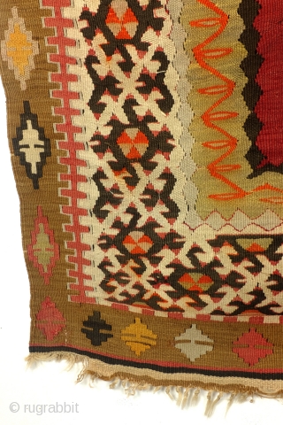 Kilim late 19th century, Sarkoy influence. 
88 x 153 cm. 2. ft. x 5.1 ft.                  