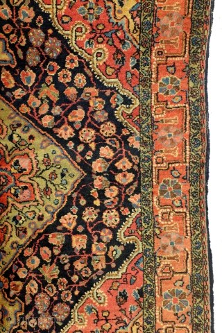 Farahan Sarough, early 20th century, 90 - 100 years old.
Full pile, very good condition. 
Natural vegetable colors. 
150 x 110 cm. 
75 kn/inch. Wool on cotton. 

on hold for now, not sure  ...