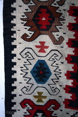 SARKOY kilim, Balkan, early 20th century. 
natural colors. One old repair. 
Original sides and headings intact. 
Clean. 
210 x 137 Cm's. 7 feet x 4.4 feet. 
      