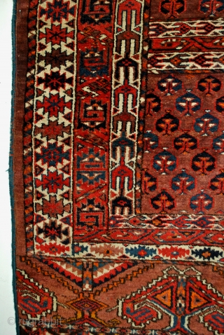 Turkmen Hatchlou, 172 x 165 Cms. 
                          