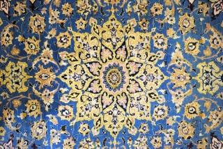 Isfahan, wool with silk knotted on cotton, 1000.000 knots per sq. M. 
235 x 160 Cm. 7.8 ft. x 5.3 ft. 
Beautiful silky shine, specially in the dark blue. 
In great condition.  ...