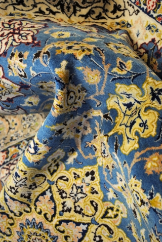 Isfahan, wool with silk knotted on cotton, 1000.000 knots per sq. M. 
235 x 160 Cm. 7.8 ft. x 5.3 ft. 
Beautiful silky shine, specially in the dark blue. 
In great condition.  ...