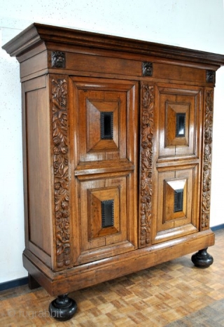 Dutch 2nd half 17th century 'Kussen kast'. Oak and walnut original lock and key. 
In very good condition. 
High 188 Cm. wide 183 Cm. deep 60 cm. 
Drawers inside. 
Comes in a  ...