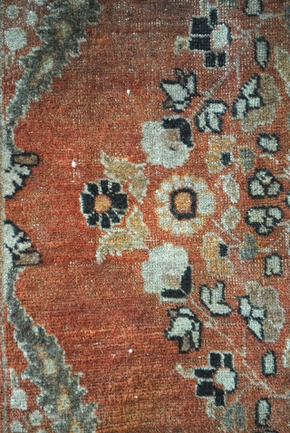 Hadji-Jalili, fine antique Persian rug. 1880. 
180 x 120 Cm. 6 feet x 4 feet. 
Nice vintage look. 
Apricot open field with a citron medaillon and very fine knotting.
Cloudband design in the  ...