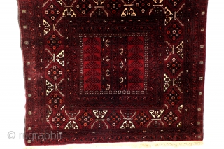 Turkoman Ersari area rug, 265 cm x 170 cm. 8.8 feet x 5.6 feet. 
In good condition. Made around the 50ies. 
All natural colors.         