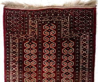 yomouth, prayer rug. 90 x 120 Cm.                          