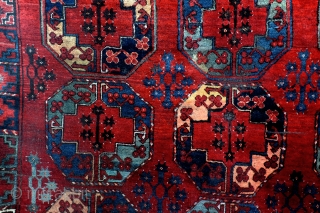 Ersari, Turkmenistan Uzbekistan, 315 x 225 Cm. 10.5 feet x 7.5 feet. 
Shabbi-Chique 1900 - 1915.                 