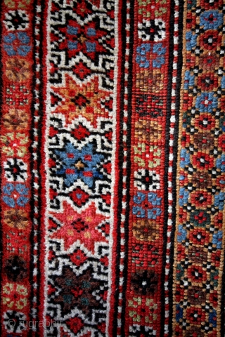 Talish, late 19th century, 115 x 290 Cm. 
Great colors. 
Headings intact, sides newly festonned. 
                 