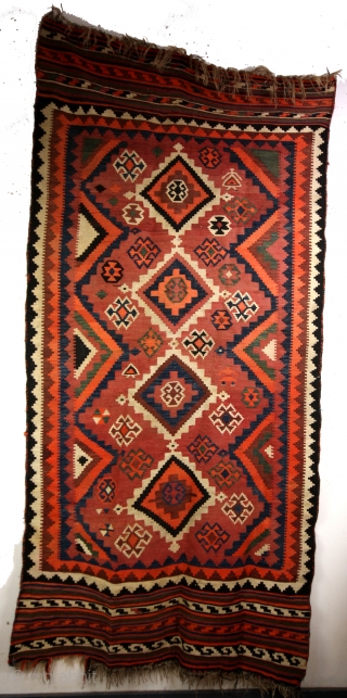 Luri, 1930 - 1940. Strong sturdy kilim om goat woolen warp. 
Just cleaned. natural colors. 

I think the pattern depicts the stars in the sky. 

275 x 133 m. 

   