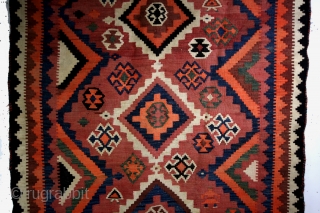 Luri, 1930 - 1940. Strong sturdy kilim om goat woolen warp. 
Just cleaned. natural colors. 

I think the pattern depicts the stars in the sky. 

275 x 133 m. 

   