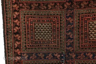 Turkmen Ersari Beshir, 19th. century.
183 x 82 Cm. Natural colors. 
collectable. 

See Uwe Jourdan, Battenberg, Band 4, Turkmenische Teppiche.              