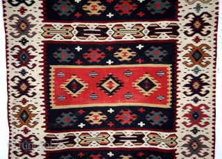 sarkoy kilim, Tracian, Greek/Macedonian area. Late 19th begin 20th century. 
The right red. No bleeding. The headings were folded and a fabrick was stitched around.
Ugly, I took it away. Headings still folded,  ...