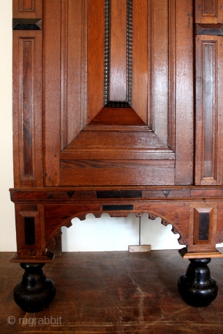 Dutch 17th century Kussenkast. 1660. 
In very good condition. 
oak with ebony and palissander. 
Hight 211 Cm's. 7 feet. 
Only minor restorations. 
          