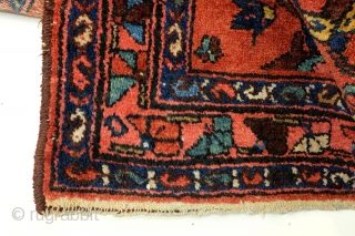 Koerdish Malayer, wool on cotton, nice abrash, not washed , nice patine, 
270 x 114 Cm.                 