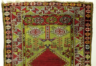 Karapinar, Anatolia, 19th century, 140 x 93 Cm.  

As found, not restored or washed. Headings have wear, kilim endings are worn off. 

Great green color. Warp white wool. The sides are  ...