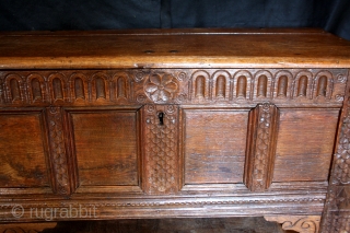 Dutch William and Mary period chest. 
1680 - 1720 
Oak. nice blond color, patine. 
The arches also occur on English chests in this period. 
wide 124 Cm's - 4 feet 2 inch
high  ...