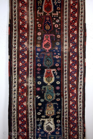 An antique Persian carpet Shahsavan (Northwest region, Azerbaijan).
Very nice elegant piece in gallery format. In the rare narrow
The main field marked in blue is made up of twelve vertically
colorful boteh variation, also  ...