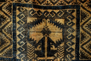 Old Beloudj prayer rug. 
19th century. 
wool on wool. 
90 x 135 Cm. SOLD                   