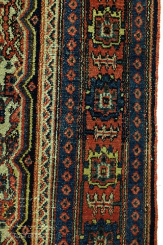 Senneh, Bidjar. 
Wool on cotton. 
198 x 132 Cm 
Fine rug. 

Senneh was the name of a little town now called Sanandaj. 
Because of the good name for carpets these rugs are  ...