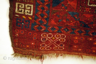 HATCHLOU, Turkmenia. 
Turkoman Ersari Tekke Engsi.  
200 x 165 Cm. 
late 19th century. 
                  