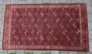 Yomud main rug, 305 x 171 cm., ca. 1900, in full pile and with fine weave. Sides and endings original and secured. Two areas with reknotting (see pict. 3 and 7). A  ...