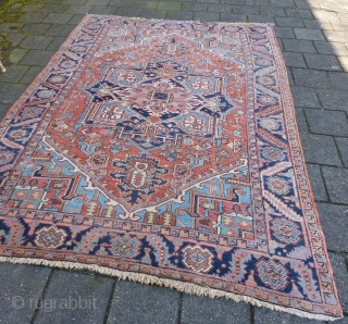 Small Heriz rug 298  x 208 cm., 9' 9" x 6' 10".                    