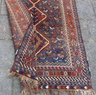 Qashqai small rug, 155  x 115 cm., 5'1" x 3'9". Very good, complete condition and good pile. A bit lower pile at two places, see last three picts. Supple handle and  ...