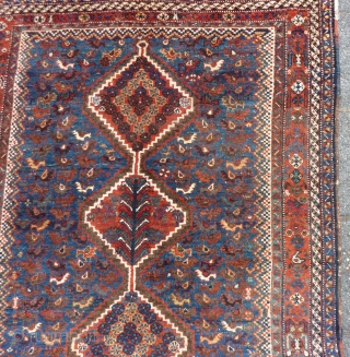 Qashqai small rug, 155  x 115 cm., 5'1" x 3'9". Very good, complete condition and good pile. A bit lower pile at two places, see last three picts. Supple handle and  ...